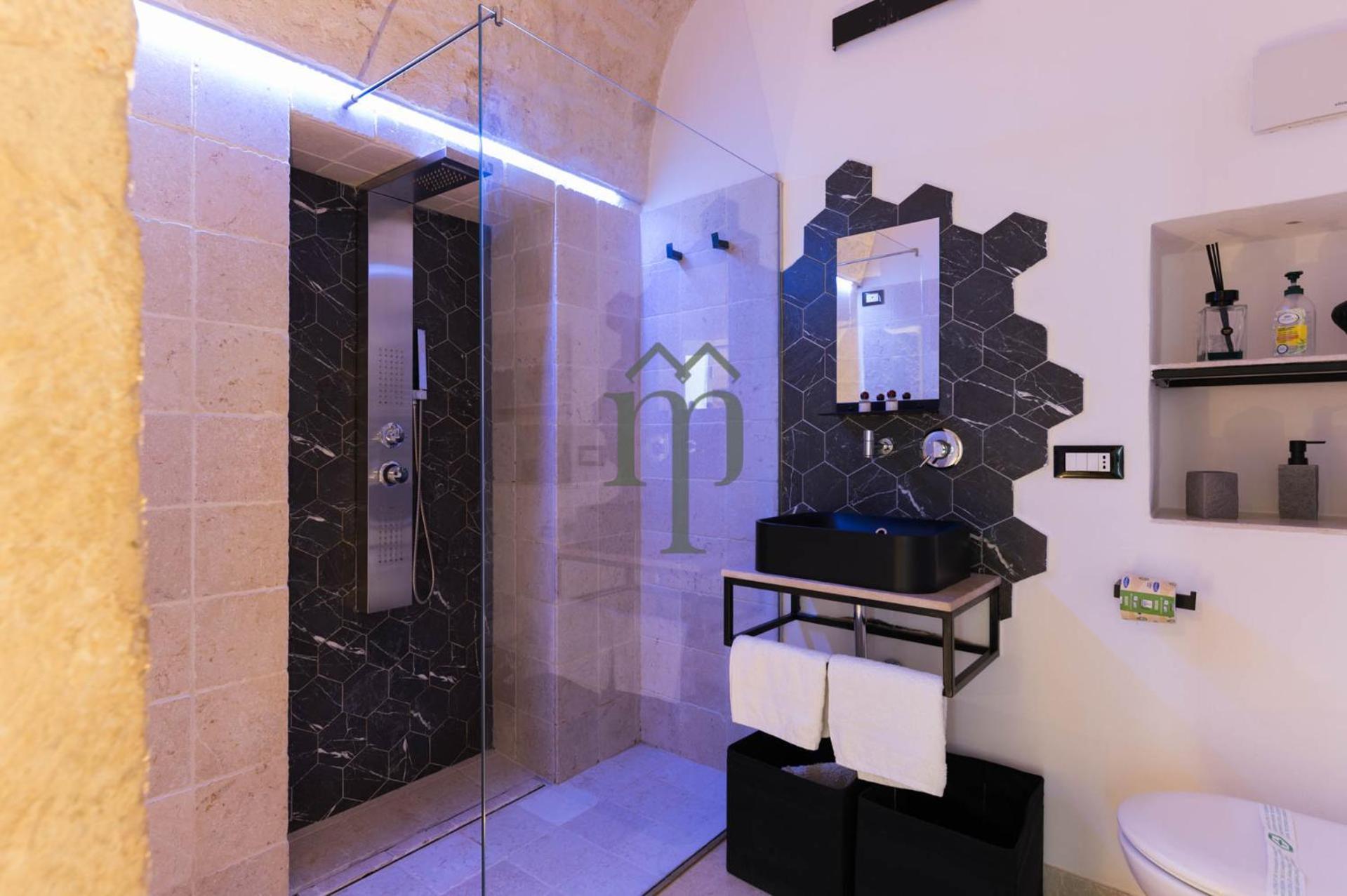 Dimora Matteotti By Meravigliosa Puglia Realestate Ostuni Bagian luar foto